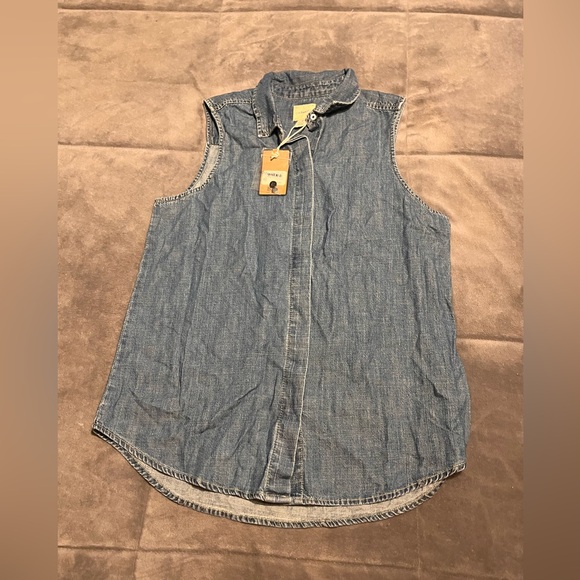 G.H. Bass & Co. Tops - Sleeveless Denim Button-Up Shirt